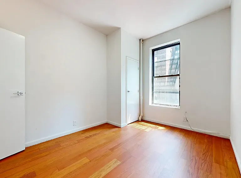 158 W 84th St #2C — Photo 8
