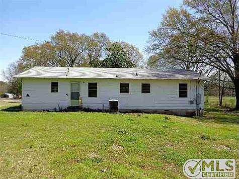 2nd image of 325 Red Oak Dr