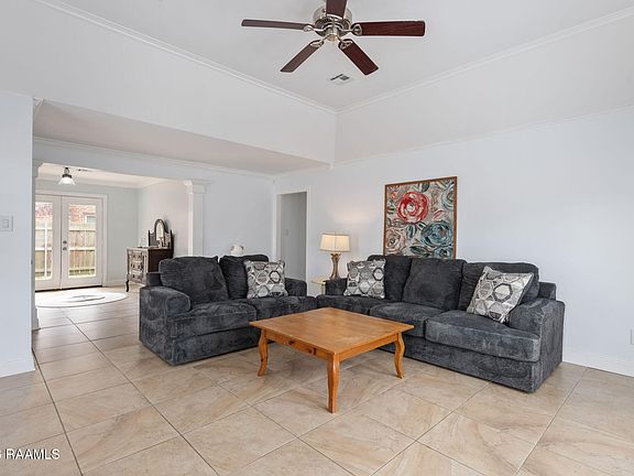 5th image of 800 Canberra Rd