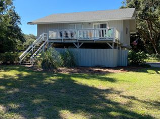 3 Stuart Pl, Hilton Head Island, SC 29928
