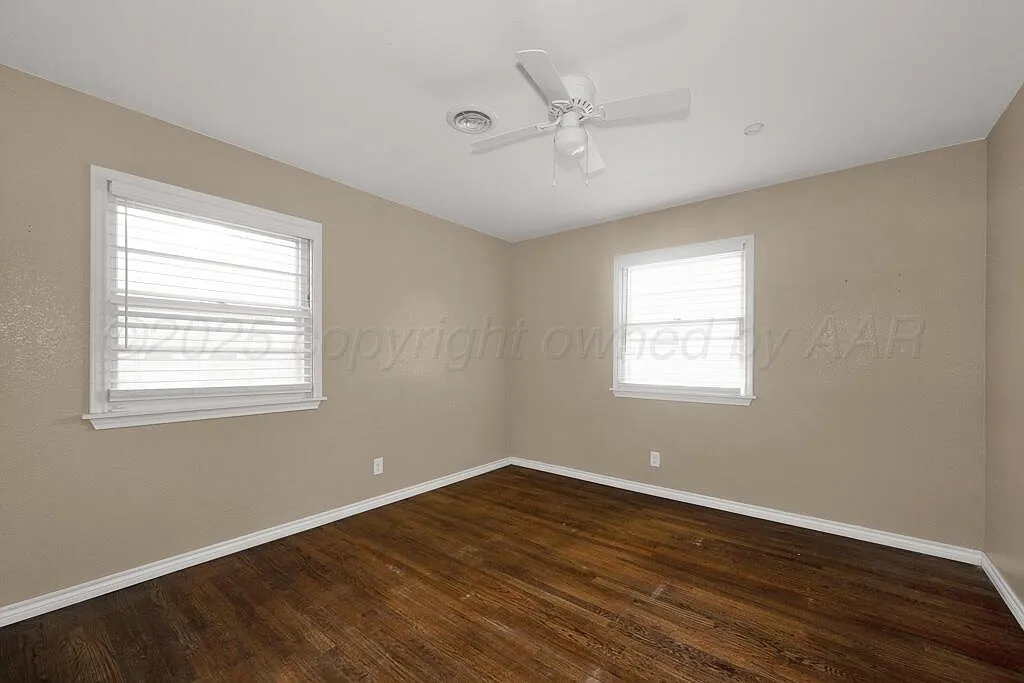 Building Photo - 3304 Lenwood Dr