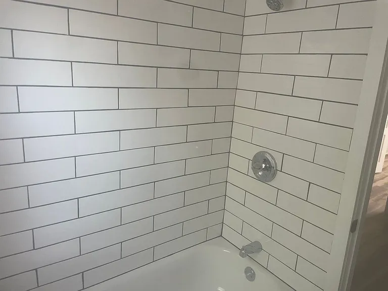 141 N Farson St — Photo 8