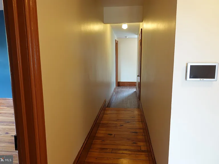 36 Hart Ave — Photo 44