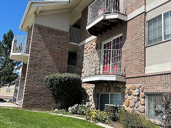5th image of 1351 N 1230 W #105