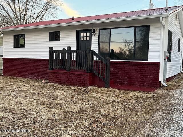 1st image of 1720 Hillwood Dr