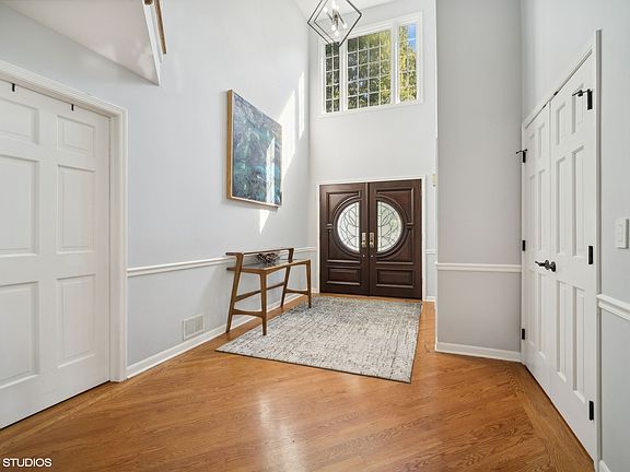 3rd image of 1474 Oakwood Ave