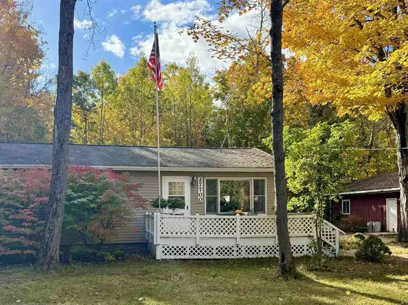 27700 Tamarack Trl, Beaver Island, MI 49782