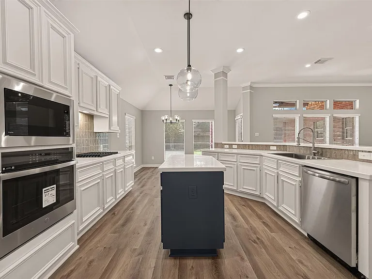 1527 Lake Pauline Ct — Photo 16