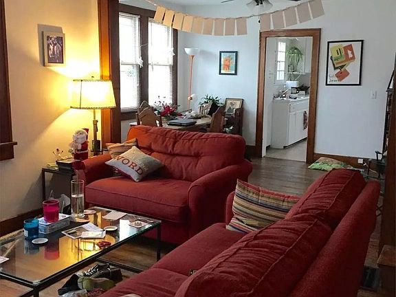 2nd image of 506 W Green St APT 1W