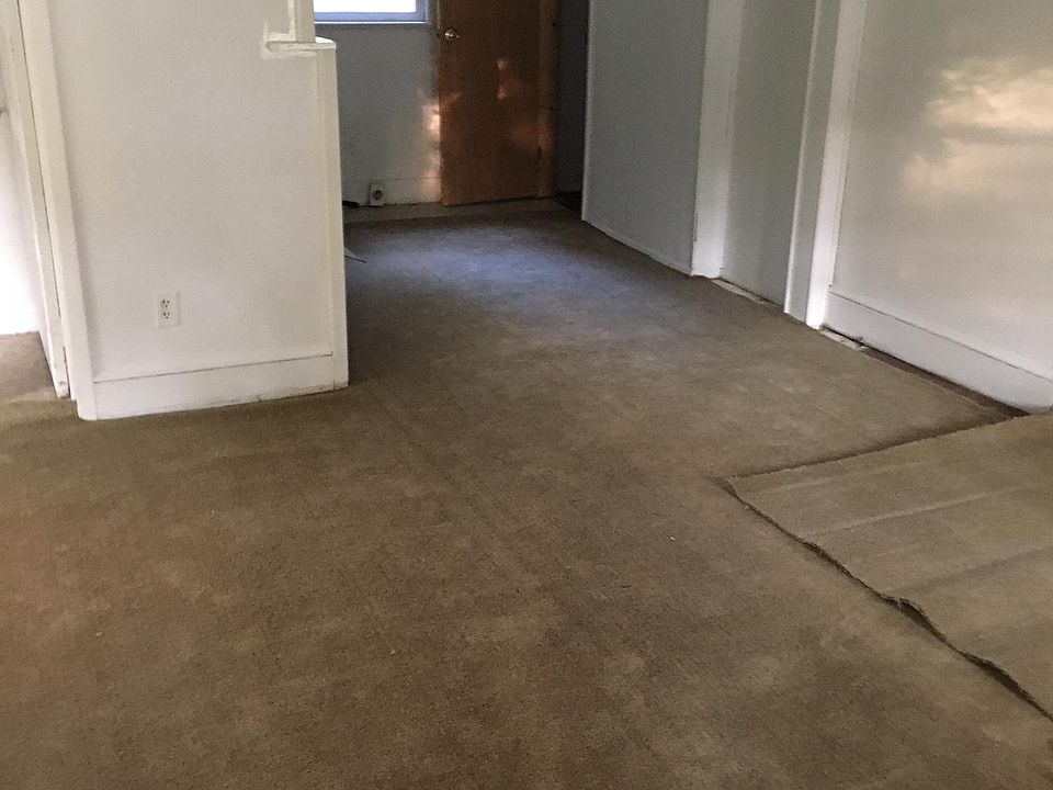 2nd image of 601 Pomeroy St