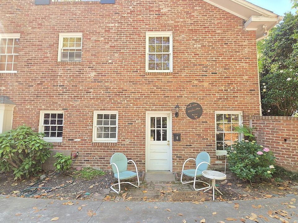 1st image of 1845 Monroe Dr NE APT 4