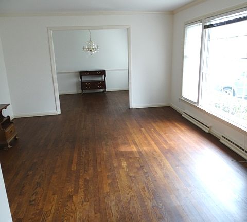 3rd image of 2902 Northampton Dr