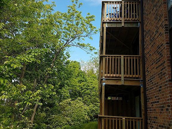 2nd image of 509 Columbia Dr APT G