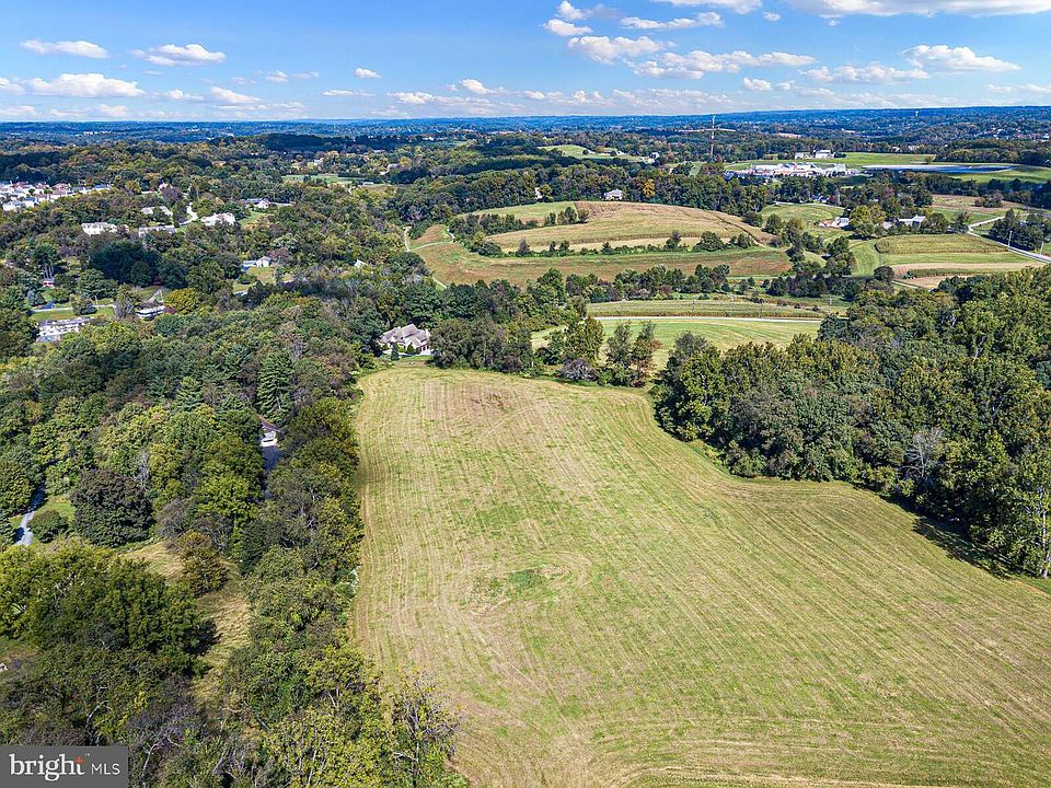 2nd image of 1754 Lenape Unionville Rd