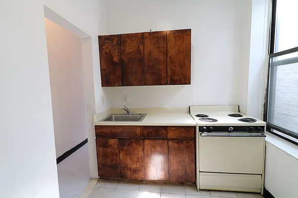 Rented by Alma Realty Corp. | media 18