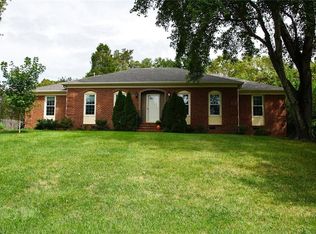 5512 Robinridge Rd, Greensboro, NC 27410