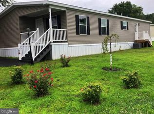 113 Mountain Village Dr, Macungie, PA 18062