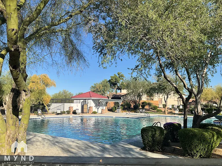 2433 W Horsetail Trl — Photo 38
