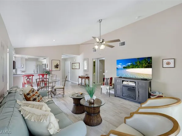 14871 Crescent Cove Dr, Fort Myers, FL 33908