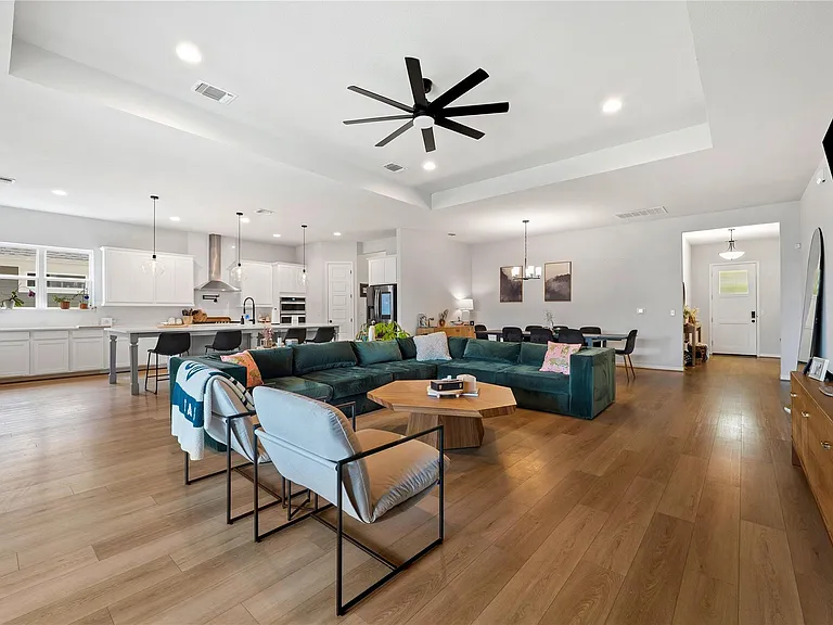 8204 Orizzonte St — Photo 10