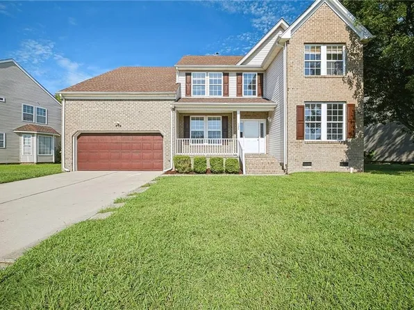 120 Lakes Edge Dr, Suffolk, VA 23434