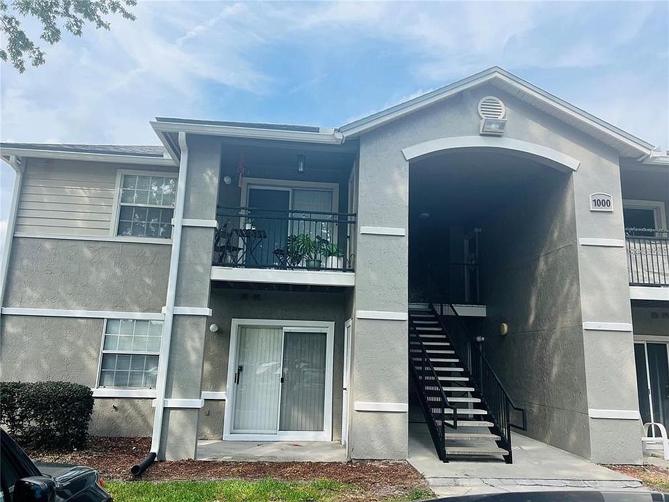 1st image of 3705 SW 27th St APT 1011