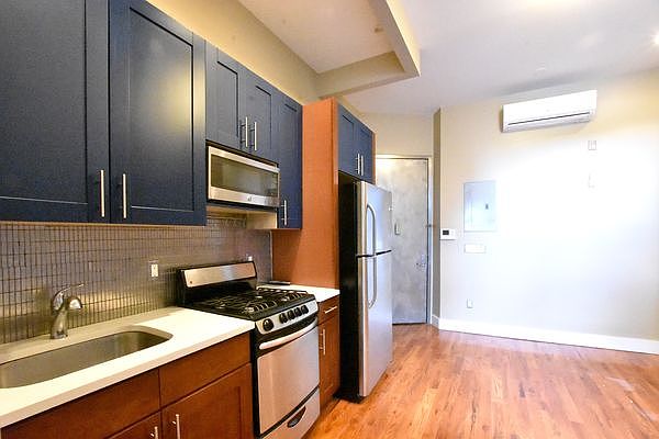 1st image of 215 Marion St #1E