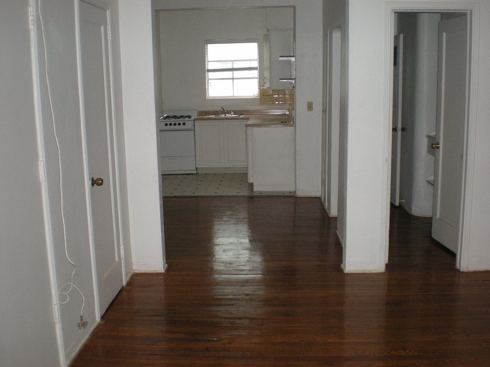 2nd image of 1112 Euclid Ave APT 3