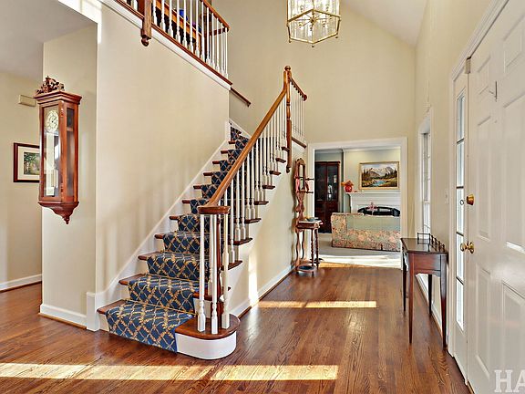 2nd image of 1727 Telegraph Rd