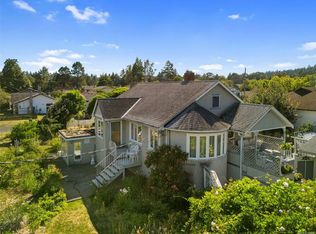 4324 Majestic Dr, Saanich, BC V8N3H2