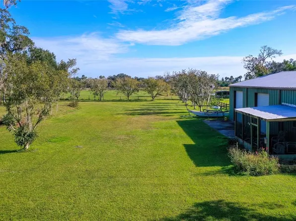 271 Canal Ave, Oak Hill, FL 32759