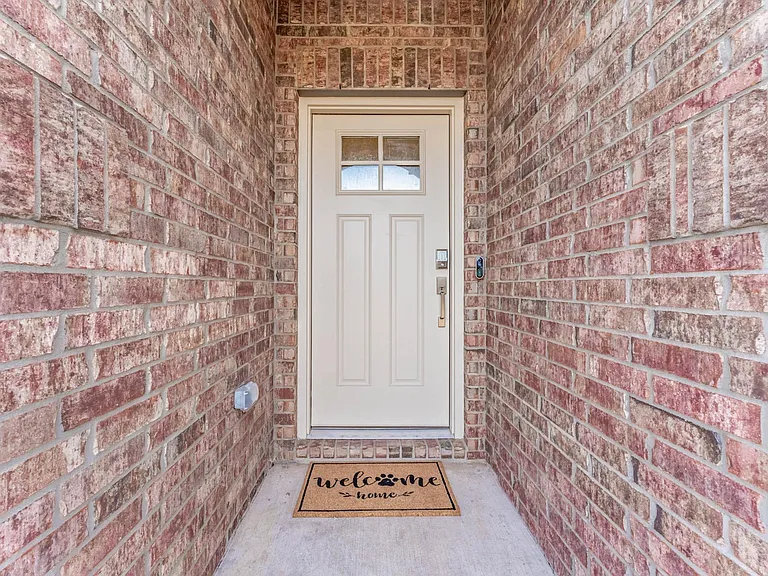 513 Macdonald Way — Photo 30