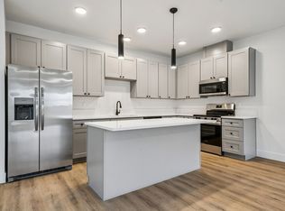 1550 NE Sunrise Ln, Hillsboro, OR