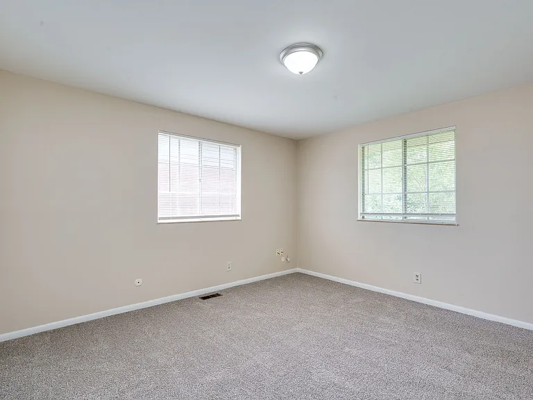 1210 Rona Parkway Dr — Photo 26