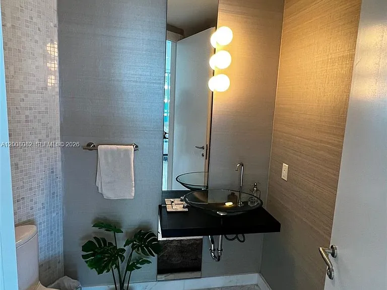 200 Biscayne Boulevard Way #5001 — Photo 33