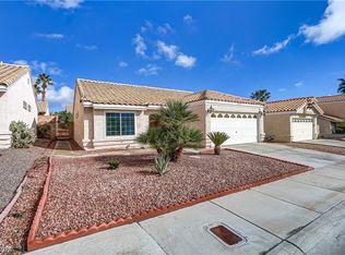 9520 Lazy River Dr, Las Vegas, NV 89117