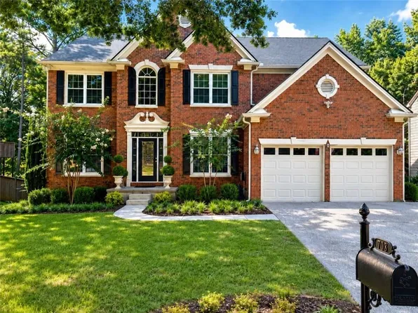 703 Waveland Dr, Woodstock, GA 30189
