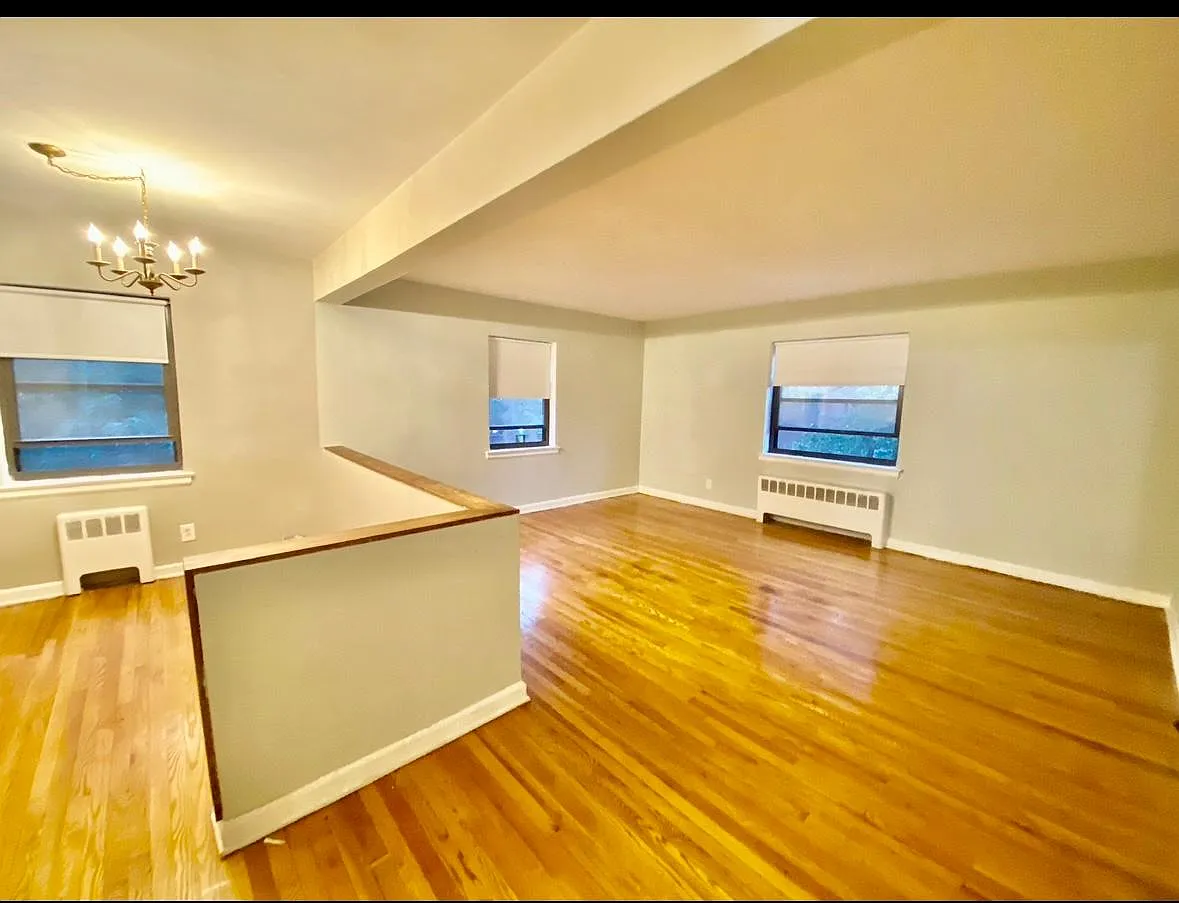 Building Photo - Bronxville Rd