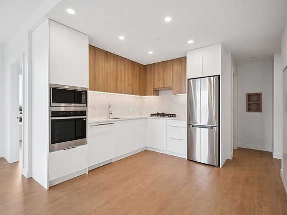 4th image of 13387 Old Yale Rd #1009