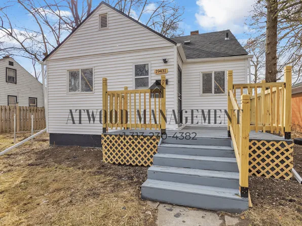 19431 Lyndon St, Detroit, MI 48223