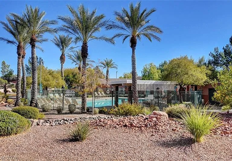 10509 India Hawthorn Ave — Photo 31