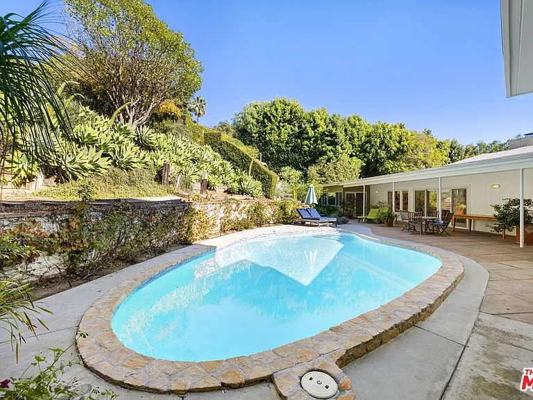 11215 W Sunset Blvd — Photo 62