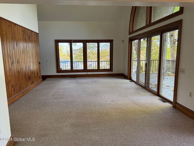 3rd image of 20 Westover Road