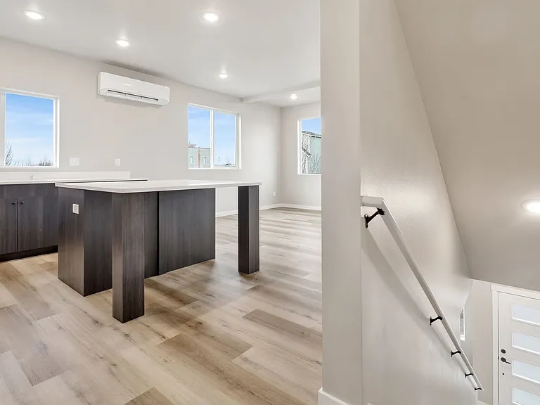 343 Martin St — Photo 16