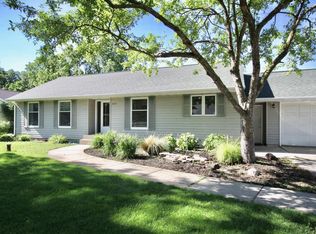 2433 E Murphy Woods Rd, Beloit, WI 53511