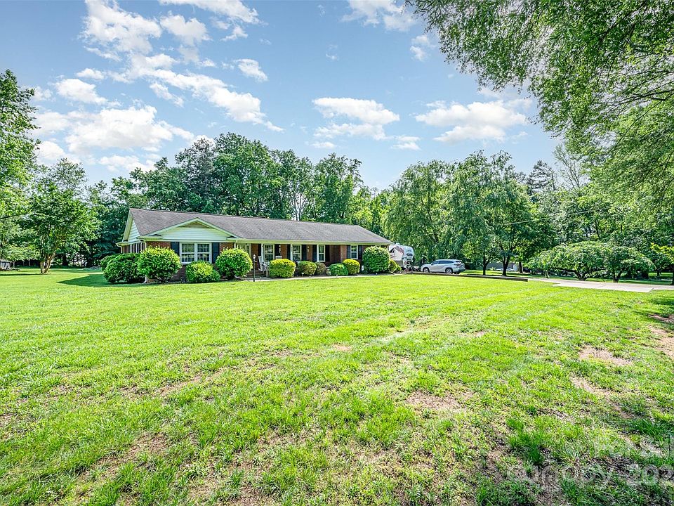 1044 Oakridge Farm Hwy, Mooresville, NC 28115 MLS 4142139 Zillow