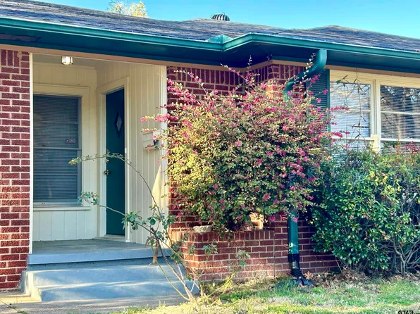 2326 Sampson Dr, Tyler, TX 75701