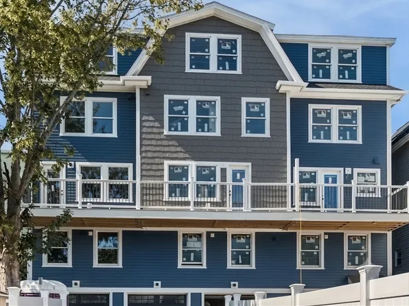 58 Granite St #4, Gloucester, MA 01930