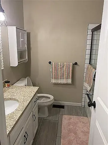 319 NW Gibson Rd — Photo 9