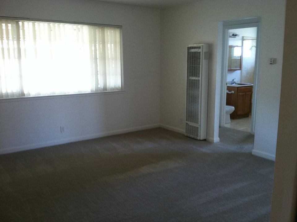 2nd image of 1371 Sunny Ct APT 13